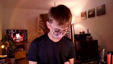 Mr Evans online show from 2, 11, 2025