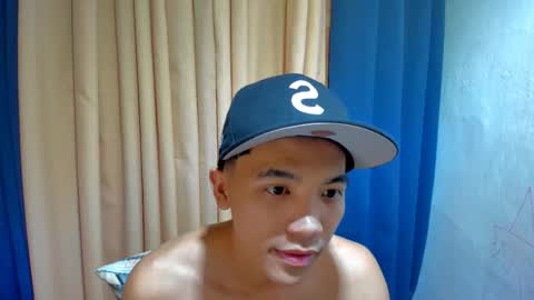 Snapshot of mr_fucker213 chatting on 21, 3, 2026 mr fucker213 online show from 21, 3, 2026