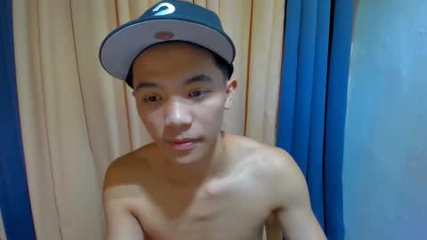 Snapshot of mr_fucker213 chatting on 28, 3, 2026 mr fucker213 online show from 28, 3, 2026