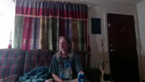 Snapshot of mr_happy12 chatting on 12, 9, 2025 mr_happy12 online show from 12, 9, 2025