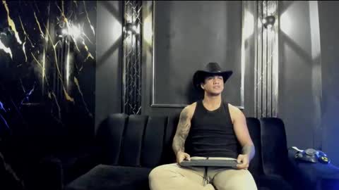 mr_maximo online show from 12, 10, 2025