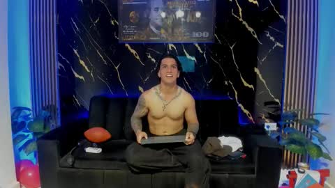 Snapshot of mr_maximo chatting on 15, 2, 2026 mr_maximo online show from 15, 2, 2026