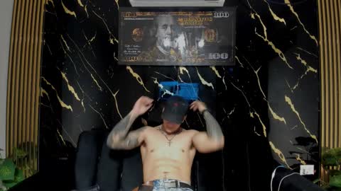 Snapshot of mr_maximo chatting on 17, 2, 2026 mr_maximo online show from 17, 2, 2026