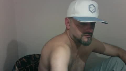 Snapshot of mr_mendes chatting on 17, 10, 2025 Mr. Magico online show from 17, 10, 2025