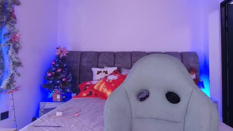 MIKEE online show from 20, 12, 2025