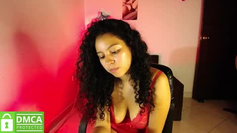 Snapshot of mr_mrscurie chatting on 26, 1, 2025 Mr Mrs Curie online show from 26, 1, 2025