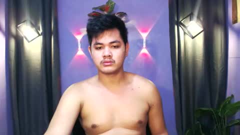 mr_olivercummerx online show from 12, 10, 2025