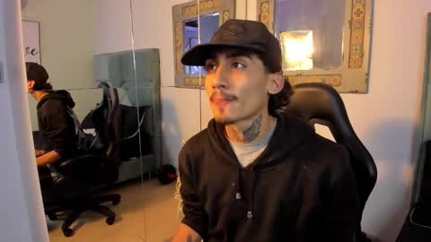 Snapshot of mr_strike chatting on 4, 11, 2025 MR online show from 4, 11, 2025