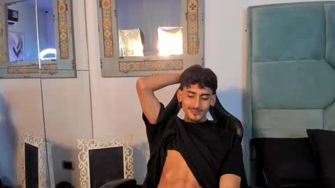 Snapshot of mr_strike chatting on 7, 11, 2025 MR online show from 7, 11, 2025