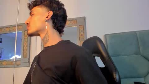 Snapshot of mr_strike chatting on 10, 11, 2025 MR online show from 10, 11, 2025