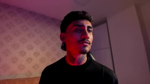 Snapshot of mr_strike chatting on 23, 11, 2025 MR online show from 23, 11, 2025