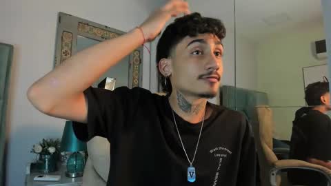 Snapshot of mr_strike chatting on 29, 11, 2025 MR online show from 29, 11, 2025