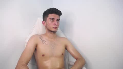 Snapshot of mr_williseo chatting on 4, 2, 2025 williseo online show from 4, 2, 2025