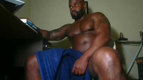 Snapshot of mrbrown_strong chatting on 28, 2, 2025 mr brown online show from 28, 2, 2025