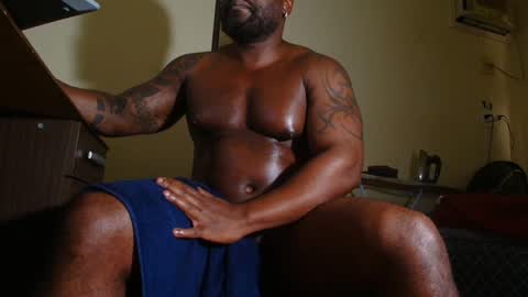 Snapshot of mrbrown_strong chatting on 10, 3, 2025 mr brown online show from 10, 3, 2025