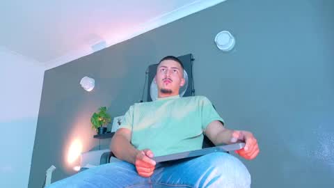 Snapshot of mrfox__ chatting on 6, 10, 2025 Mr Fox online show from 6, 10, 2025