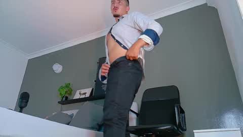 Snapshot of mrfox__ chatting on 18, 10, 2025 Mr Fox online show from 18, 10, 2025