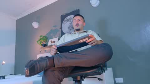 Snapshot of mrfox__ chatting on 21, 11, 2025 Mr Fox online show from 21, 11, 2025