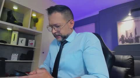 Snapshot of mrfrank_tattoo chatting on 4, 12, 2025 MrFrank. online show from 4, 12, 2025