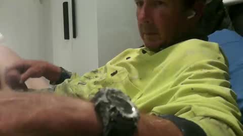 Snapshot of mrgray11xxx chatting on 25, 10, 2025 mrgray11xxx aussie online show from 25, 10, 2025