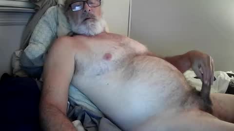 Snapshot of mrjames59 chatting on 14, 9, 2025 mrjames59 online show from 14, 9, 2025
