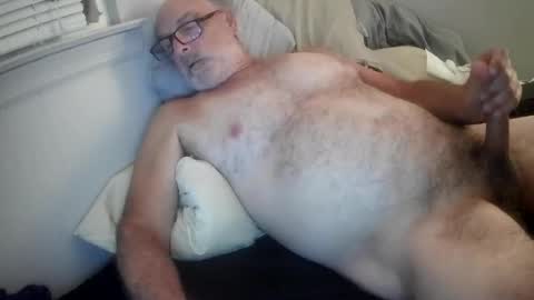 Snapshot of mrjames59 chatting on 28, 9, 2025 mrjames59 online show from 28, 9, 2025