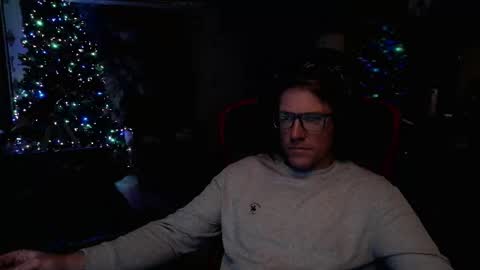 Snapshot of mrmurdoch chatting on 16, 12, 2025 Mr. Murdoch online show from 16, 12, 2025