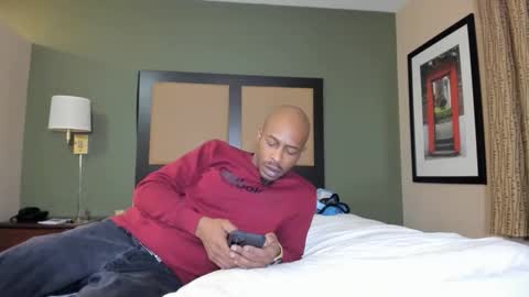 Snapshot of mromg007 chatting on 16, 12, 2025 mromg007 online show from 16, 12, 2025