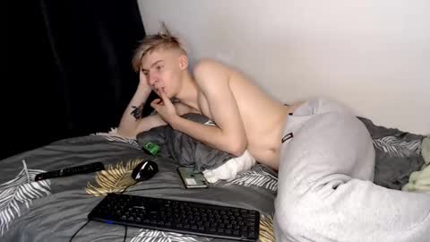 Adam online show from 10, 12, 2024