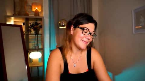 Tamara online show from 9, 10, 2025