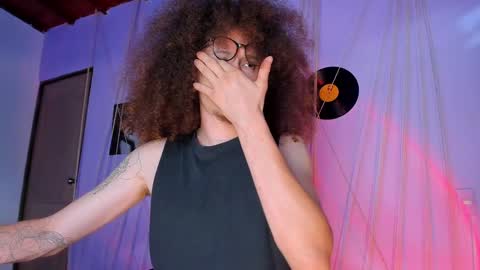 Snapshot of mrshaggy_ chatting on 27, 1, 2025 Mr Shaggy online show from 27, 1, 2025