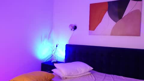 Molly online show from 20, 2, 2025