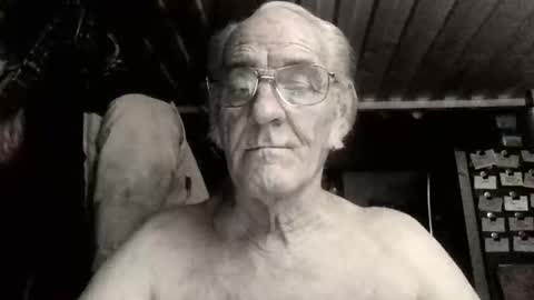 Snapshot of mrsubman chatting on 21, 3, 2026 Chuck online show from 21, 3, 2026