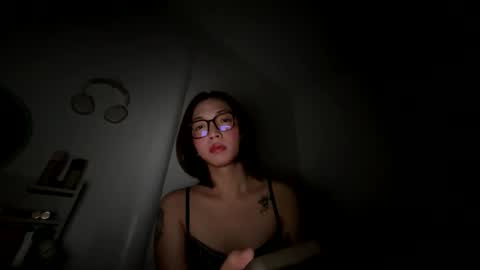 temptress behati online show from 23, 10, 2025