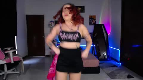 Snapshot of ms_ratuelita chatting on 5, 11, 2025 Manuela3 online show from 5, 11, 2025