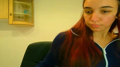 ms_sophiee online show from 23, 1, 2025