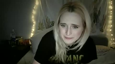 msclairewhatever online show from 16, 9, 2025