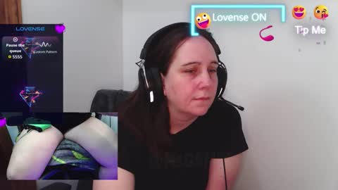 MsGamerGirl69 online show from 3, 2, 2026