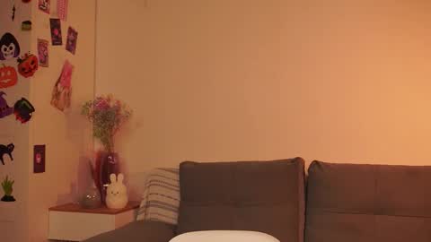 Snapshot of multifruiti chatting on 20, 11, 2025 Kira online show from 20, 11, 2025