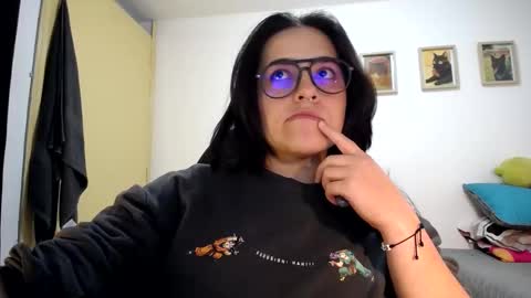 Dani and Alex online show from 10, 10, 2025