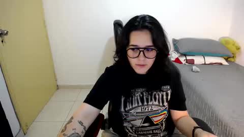 Dani and Alex online show from 4, 11, 2025