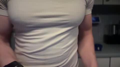 musclehair3 online show from 20, 2, 2025