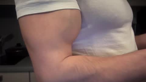 musclehair3 online show from 22, 2, 2025