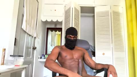 musclelover157797 online show from 4, 10, 2025