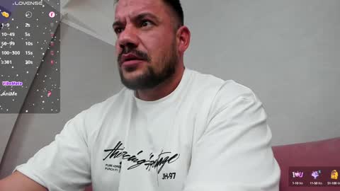 MuscleMonster31 online show from 1, 1, 2025