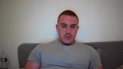 Snapshot of muscleshow00 chatting on 25, 2, 2025 muscleshow00 online show from 25, 2, 2025