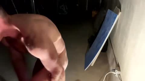 Snapshot of muscleundies chatting on 11, 12, 2024 muscleundies online show from 11, 12, 2024