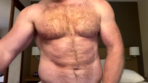 Snapshot of muscleundies chatting on 26, 12, 2024 muscleundies online show from 26, 12, 2024