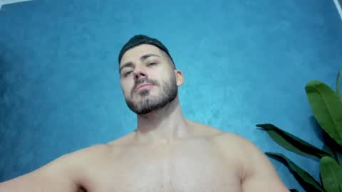 muscularmaster onlyfans online show from 20, 1, 2025