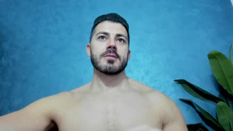 muscularmaster onlyfans online show from 25, 1, 2025